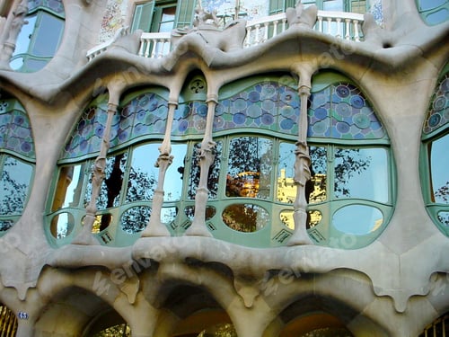 Preview: Window Reflection