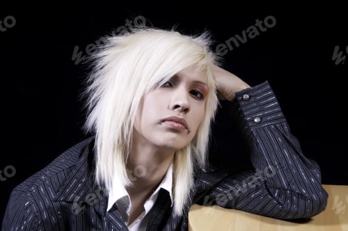 Preview: Blond Teenager With Androgynous Look