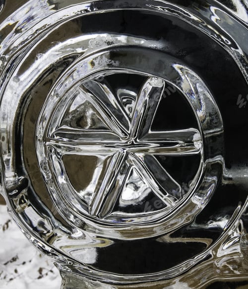 Preview: Circles In Polished Ice