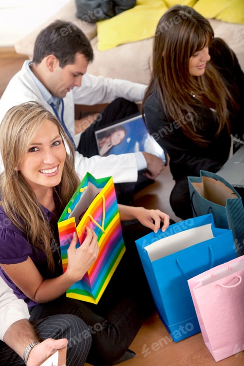 Preview: Group Of People With Shopping Bags Smiling