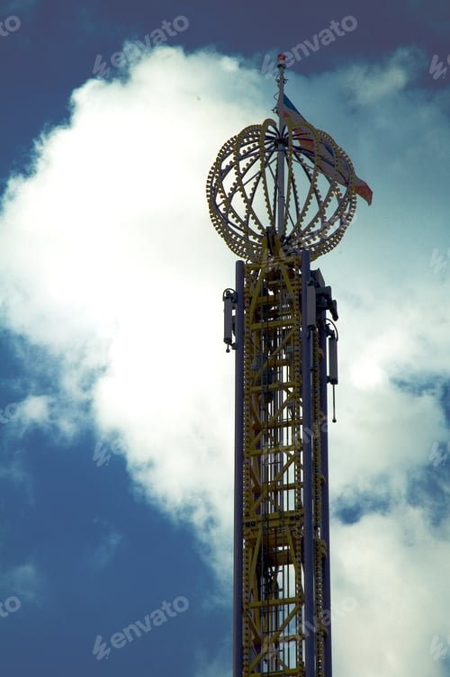 Preview: Spire Of Carnival Ride
