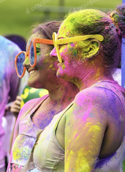 Preview: Lake Zurich, Illinois, Usa - June 20, 2015: Two Young Women Doused In Colored Powder And Wearing