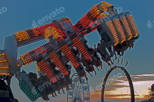 Preview: Kids On Carnival Ride