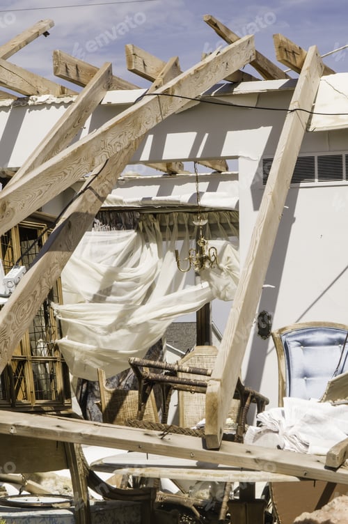 Preview: Washington, Illinois, Usa - March 31, 2014: A Brass Chandelier Still Hangs Amid The Ruins Of A