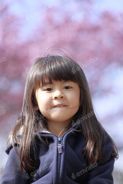 Preview: Japanese Girl And Cherry Blossoms (5 Years Old)