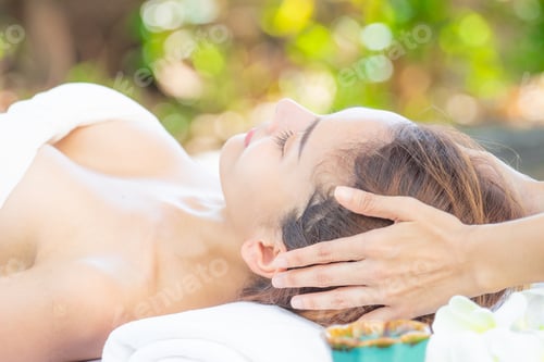 Preview: Beautiful, Young And Healthy Woman In Spa Massage