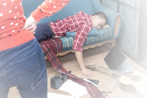 Preview: Angry Women, Drunken Men, Dirty House After Party