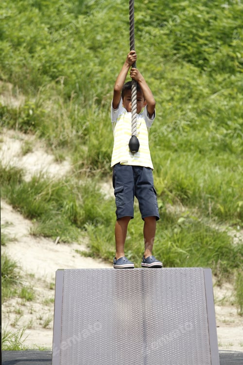 Preview: Japanese Boy Playing With Flying Fox (Second Grade At Elementary School)