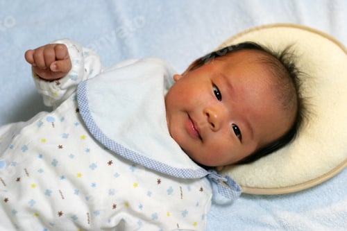 Preview: Newborn Baby (Japanese Boy)