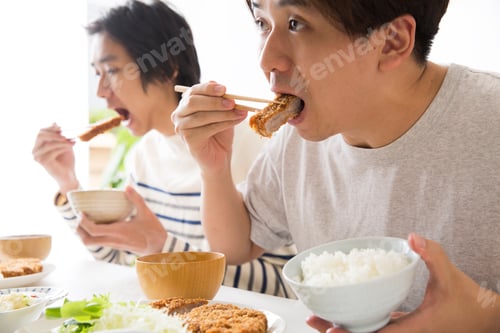 Preview: Japanese Dining Scene Eating Japanese Pork Cutlet
