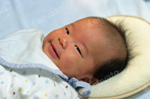 Preview: Newborn Baby (Japanese Boy)