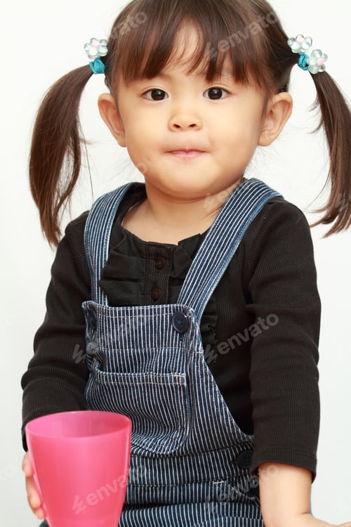 Preview: Japanese Girl Drinking Water (3 Years Old)