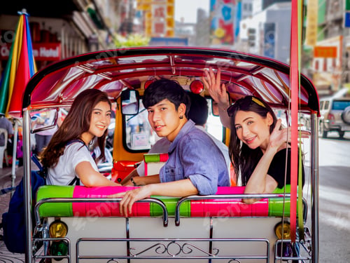 Preview: Travel Concept.Group Of Happy Friend Are Traveling.Tourist Holding Shopping Bag