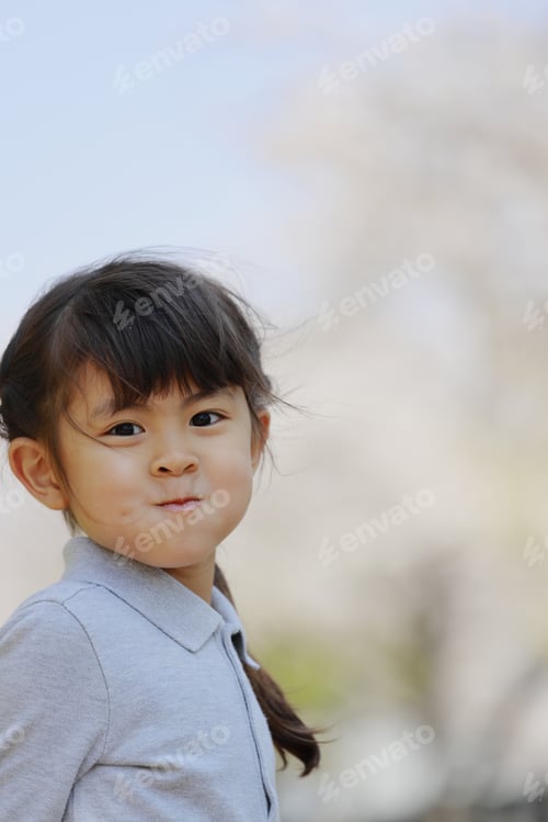 Preview: Japanese Girl And Cherry Blossoms (5 Years Old)