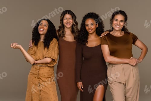 Preview: Studio Portrait Of A Puerto Rican Woman In Her 30'S, Afro-Indigenous Woman In Her 20'S, Afro-Latina