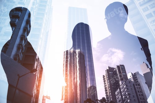 Visualização: Multidão de empresários abstratos em pé sobre um fundo brilhante da cidade. Trabalho em equipe, reuniões e negociações