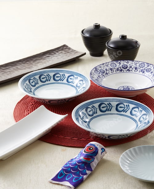 Preview: Japanese Tableware On The Table
