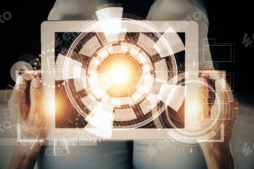 Vista previa: Mujer usando una tableta con un holograma empresarial digital. Concepto de futuro. Doble exposición