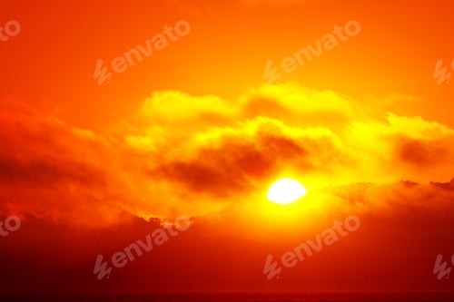 Preview: Beautiful Sunset Sky Over The Ocean