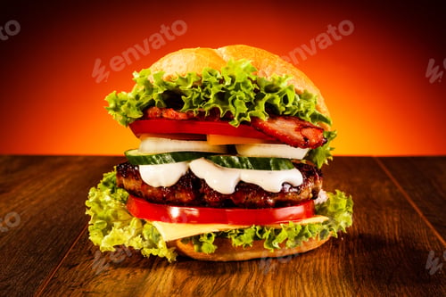 Preview: Big Hamburger - Tasty Grilled Meat With Vegetables