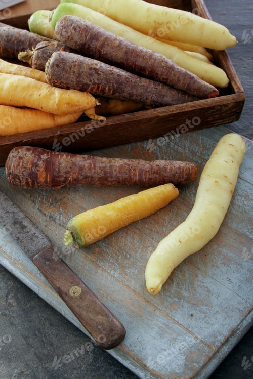 Preview: Preparing Fresh Carrots
