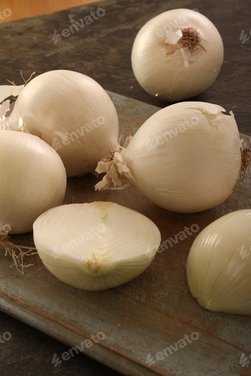Preview: Preparing Raw Onions