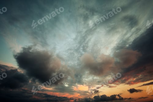 Preview: Beautiful Sky With Cloud Before Sunset