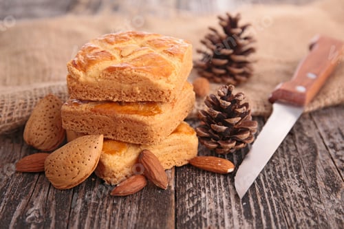 Preview: Almond Cake