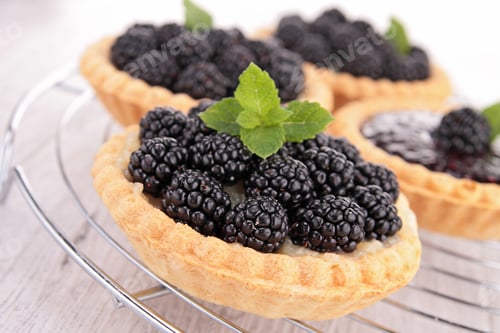 Preview: Blackberry Pastry