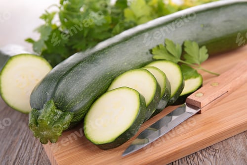 Vista previa: Raw Zucchini