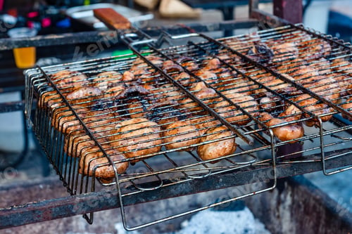 Preview: Champignons Preparing In Barbecue Grill On Picnic