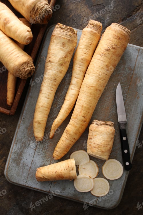 Preview: Preparing Racine Root Parsley
