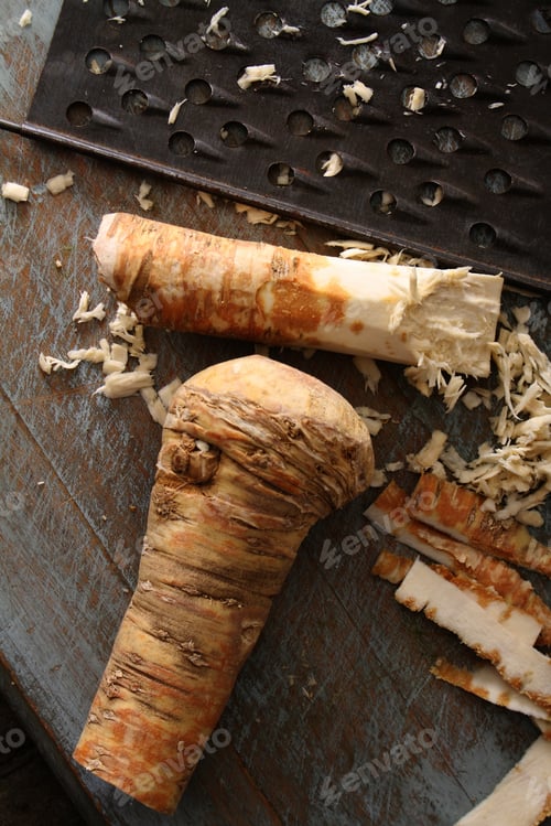 Preview: Grating Fresh Horseradish Root