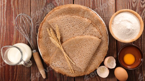 Preview: Homemade Crepe With Ingredient Composition