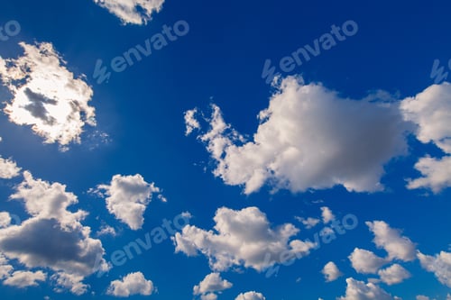 Blauer Himmel, Wolken