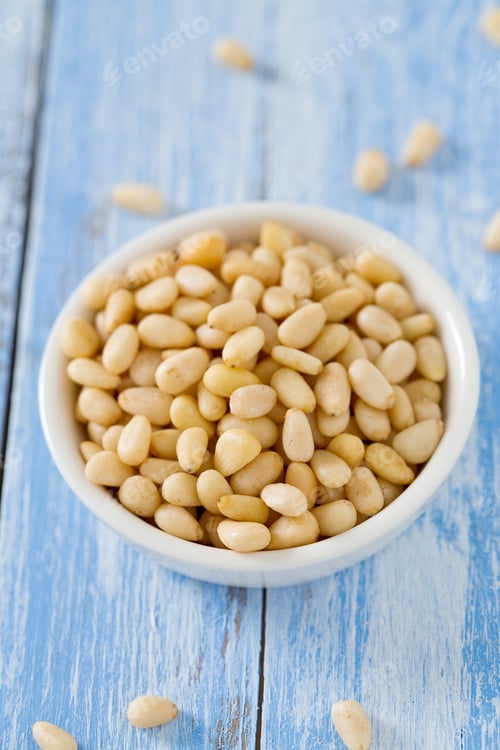 Preview: Pine Nuts