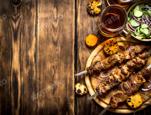 Visualização: Pork Kebab With Beer And Vegetables. On Wooden Background.