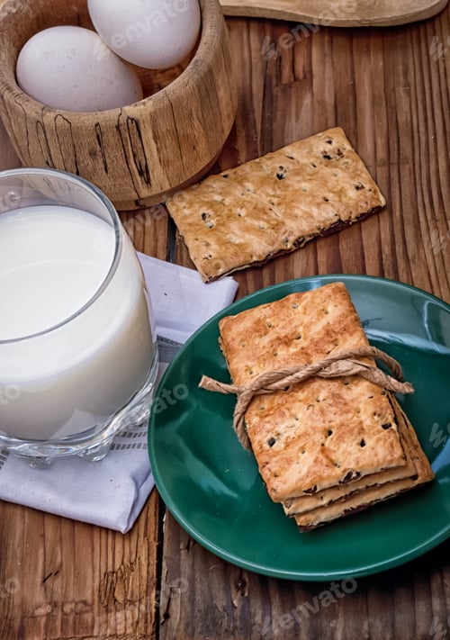 Preview: Delicious Thin Captain With A Poppy And Milk