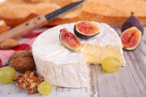 Preview: Cheese,Fresh Fig And Bread