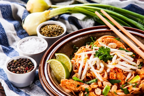 Preview: Pad Thai - Grilled Meat And Noodles