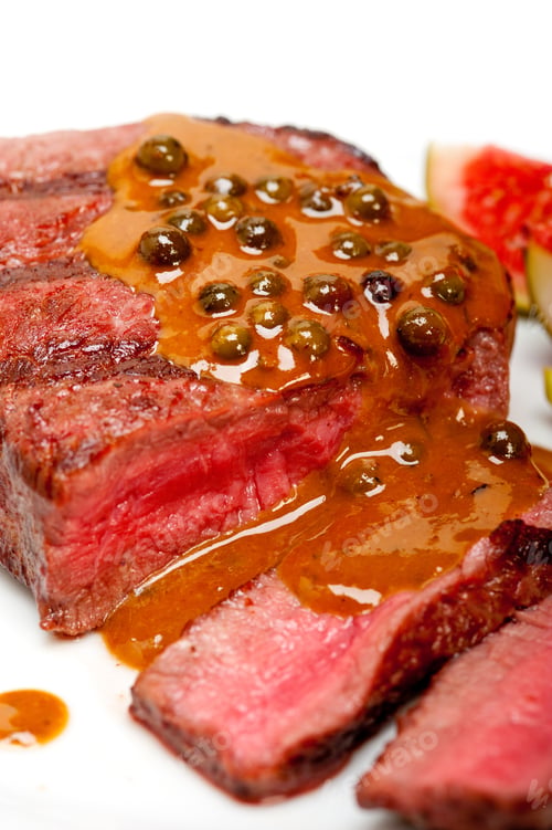 Preview: Beef Filet Mignon With Green Peppercorn Creamy Sauce Ou Poivre Vert