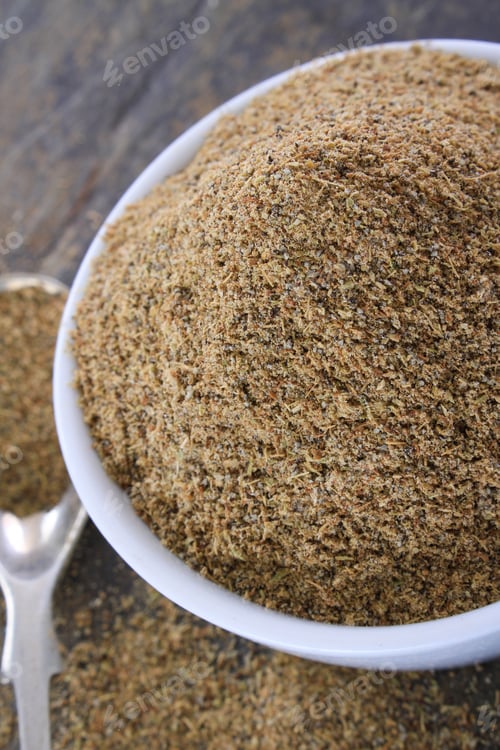 Preview: Fresh Ground Cardamom Spice In Dish