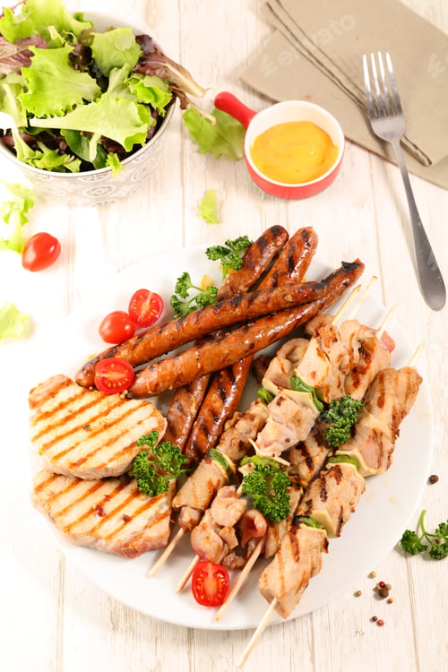 Preview: Grilled Different Sort Of Meat And Sauce