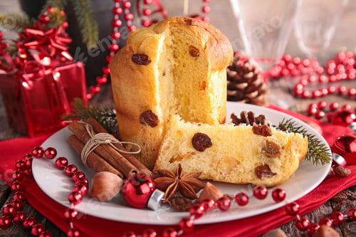 Preview: Panettone Fruit Cake