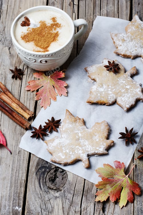 Preview: Pastries Like Cookies Maple Leaf And Autumn Cappuccino