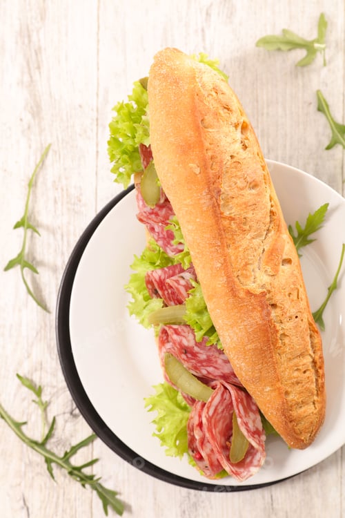 Preview: Sandwich With Salami