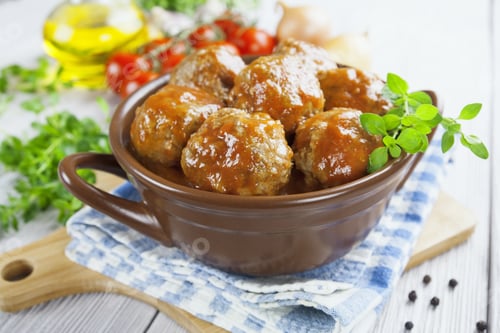 Preview: Meatballs In Tomato Sauce In The Pot