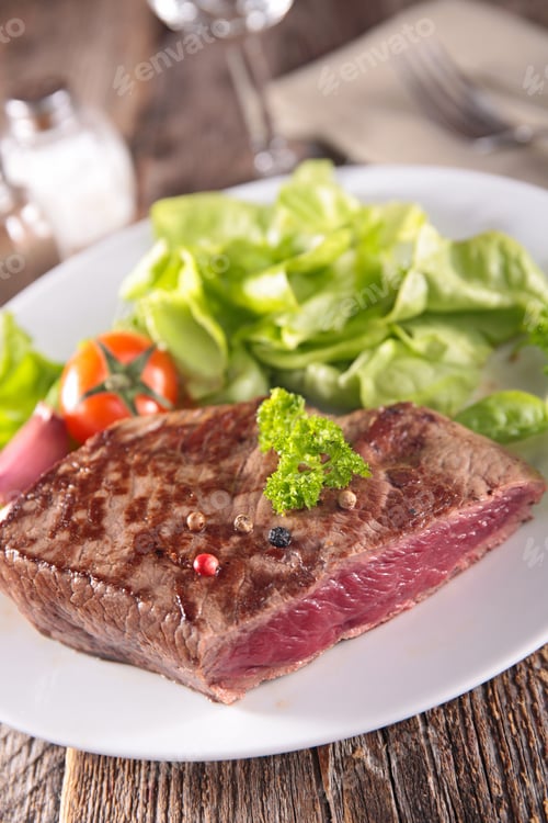 Preview: Beef Steak And Salad