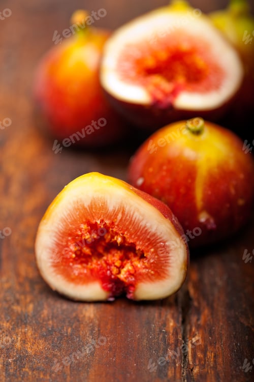 Preview: Fresh Figs Macro Closeup Over Old Wood Boards