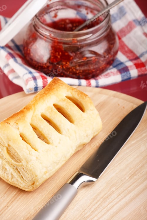 Preview: Puff With Confiture